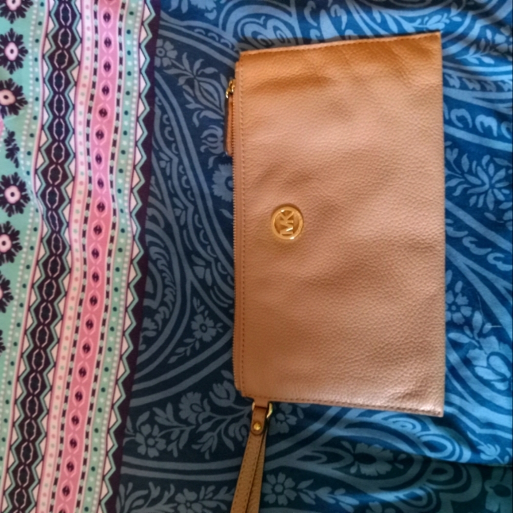 Michael Kors wristlet